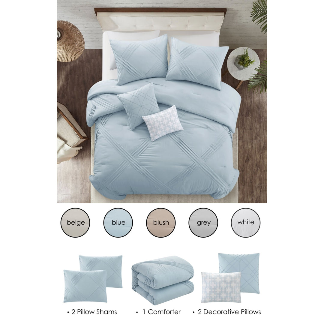 Sariyah Comforter Set