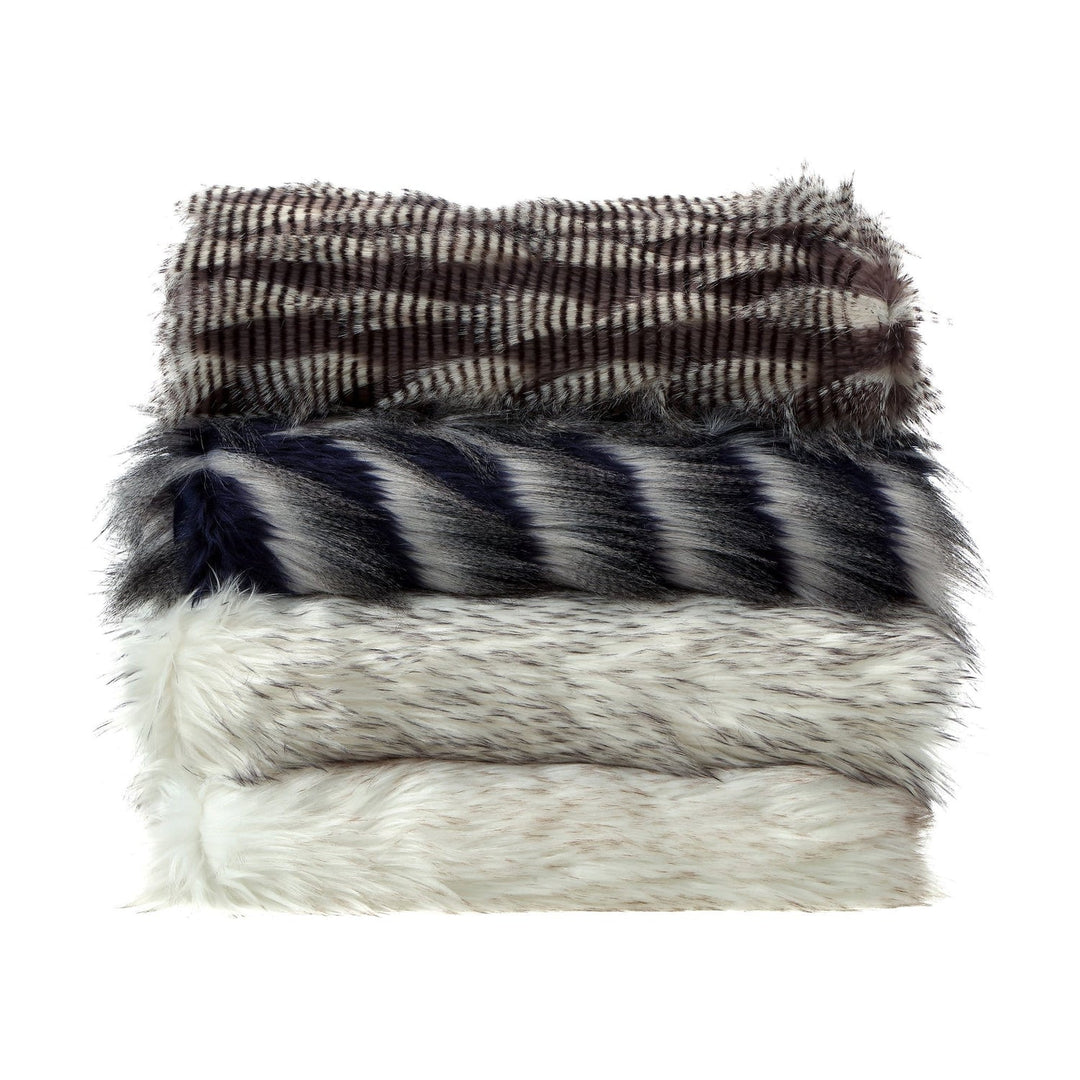 Waleed Modern Throw Reverse Micromink Cozy for Bedroom – Inspired Home